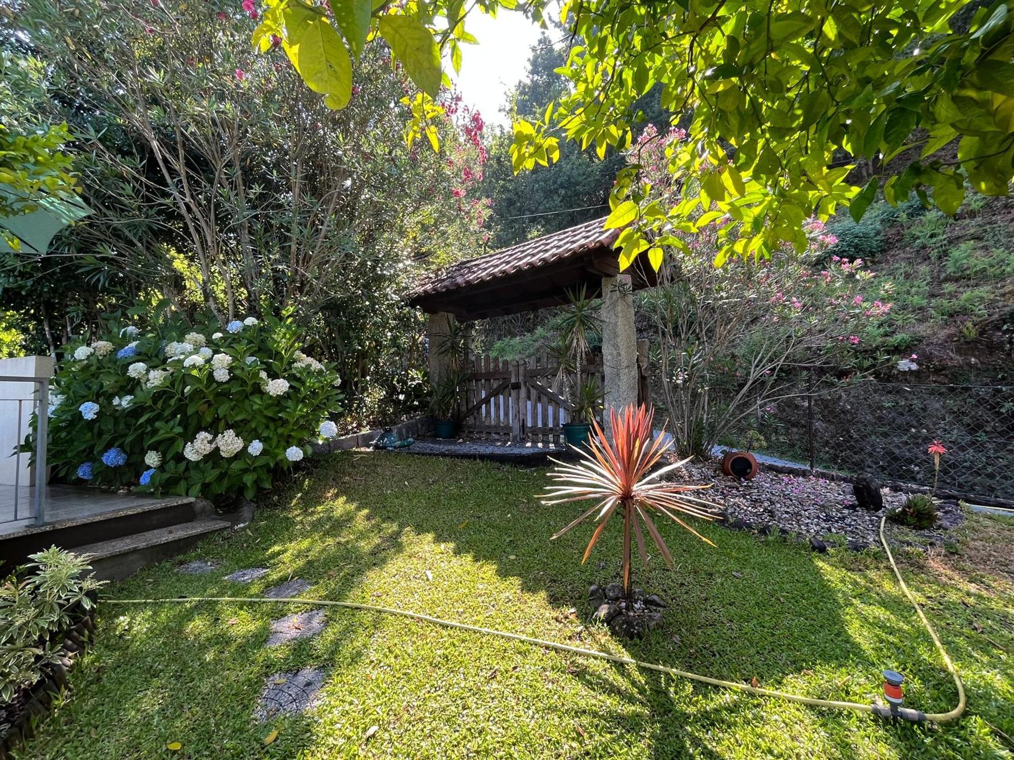 Casa de Casarelhos - T3 - Lareira com recuperador de calor para aquecimento - Vistas rio - Gerês Exterior foto