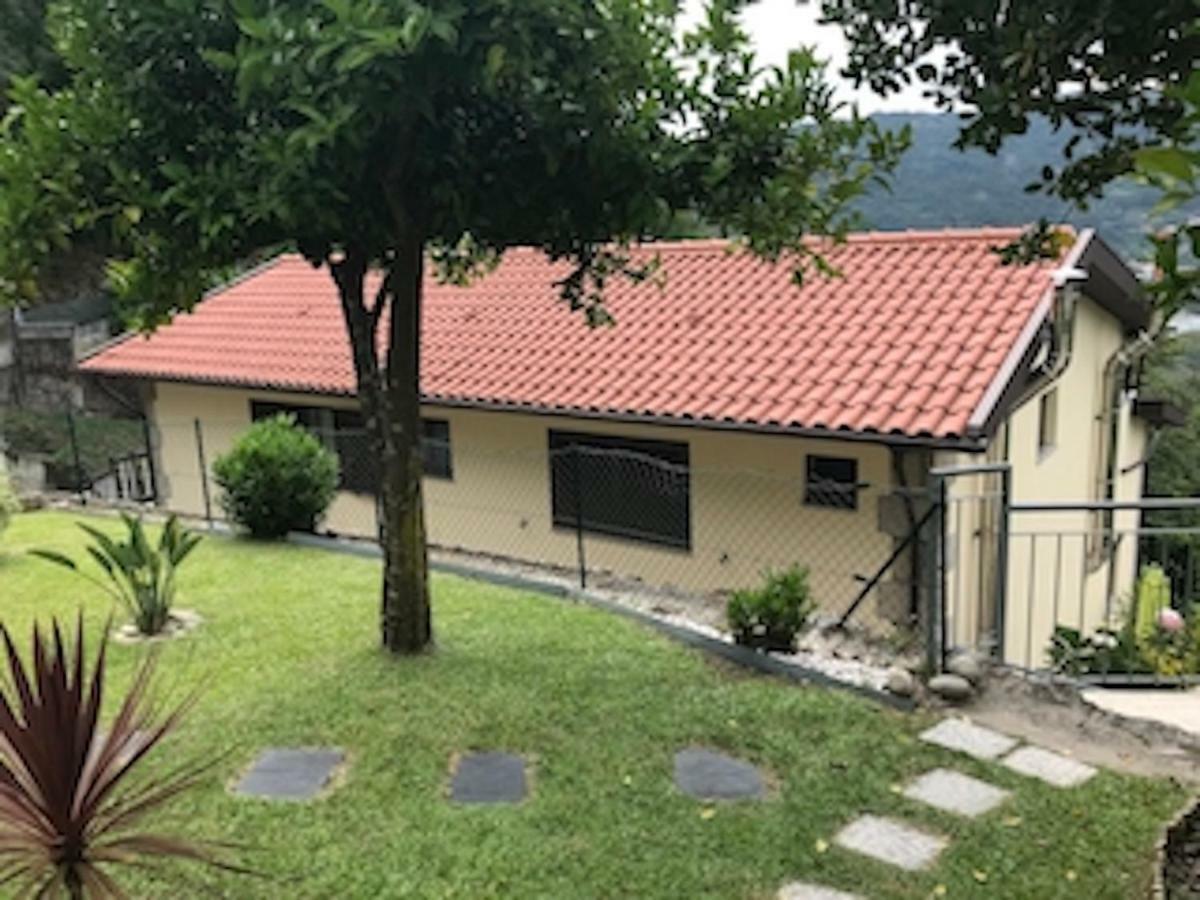 Casa de Casarelhos - T3 - Lareira com recuperador de calor para aquecimento - Vistas rio - Gerês Exterior foto