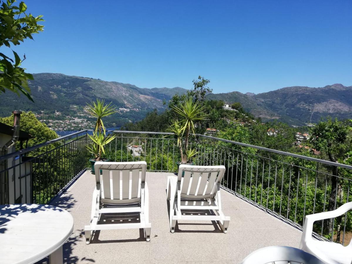 Casa de Casarelhos - T3 - Lareira com recuperador de calor para aquecimento - Vistas rio - Gerês Exterior foto