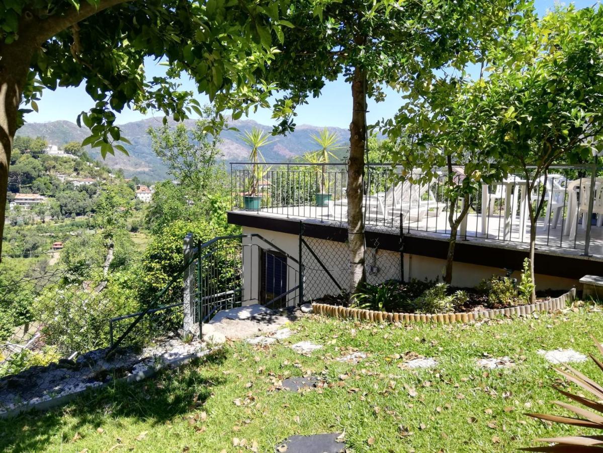 Casa de Casarelhos - T3 - Lareira com recuperador de calor para aquecimento - Vistas rio - Gerês Exterior foto